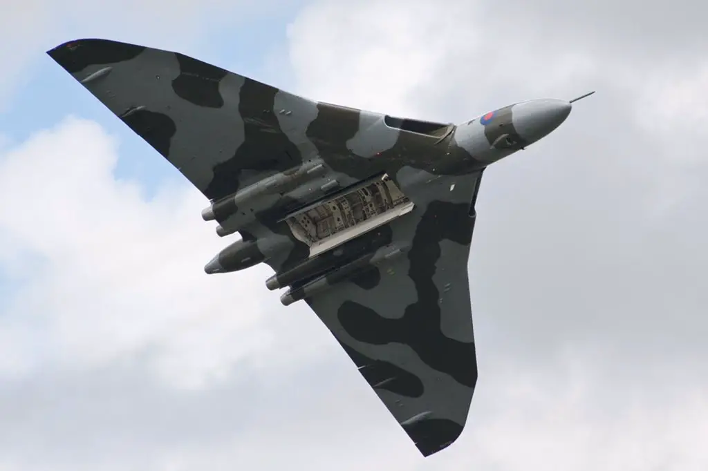 XH558 showing off its bomb bay and the later "kinked and drooped" wing of the B.2 variant.
