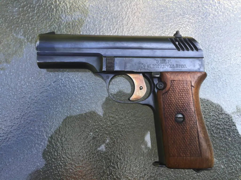Left side of the same CZ 22. Note marking "9 mm N" and the second line, which translates to "Czechoslovak State Factory for Arms, Brno."