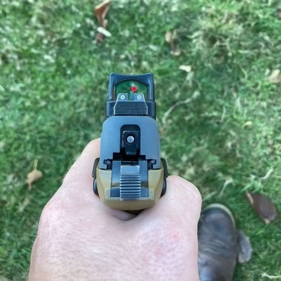 Trijicon RMR cowitness with iron sights