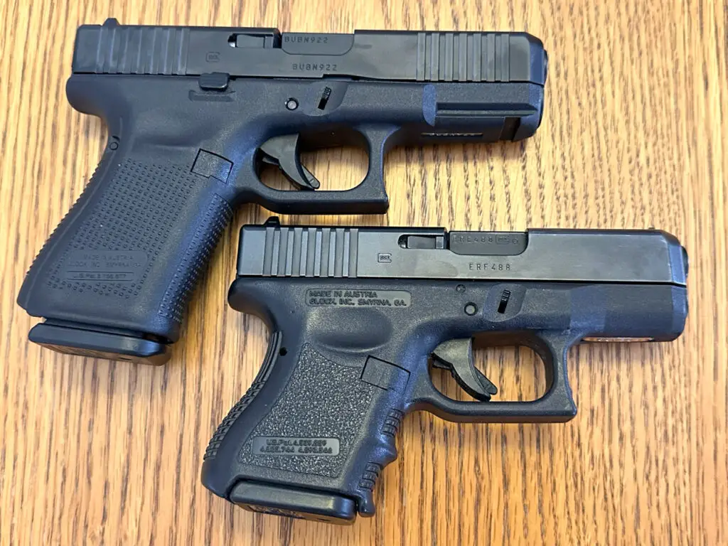 Glock 19 vs Glock 26 side by side comparison